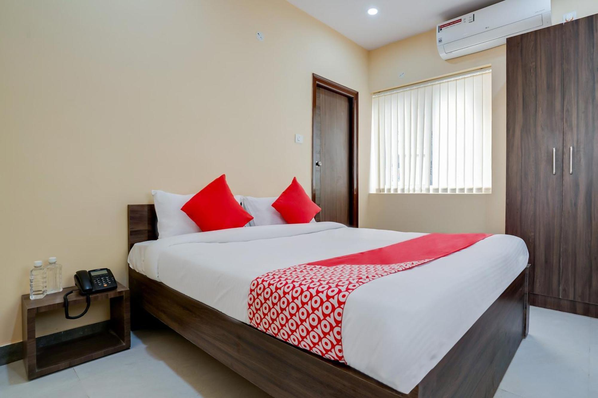 Hotel O Alekhya Residency Cafe Bahar Sururnagar Экстерьер фото