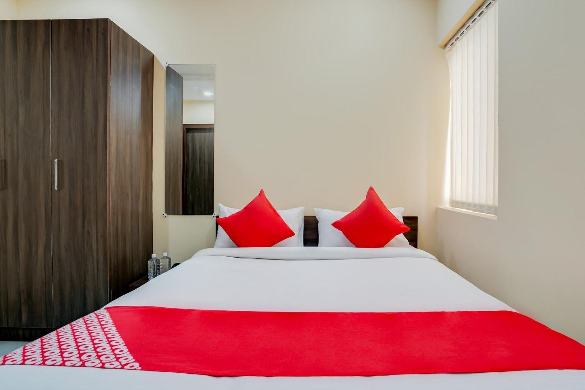 Hotel O Alekhya Residency Cafe Bahar Sururnagar Экстерьер фото