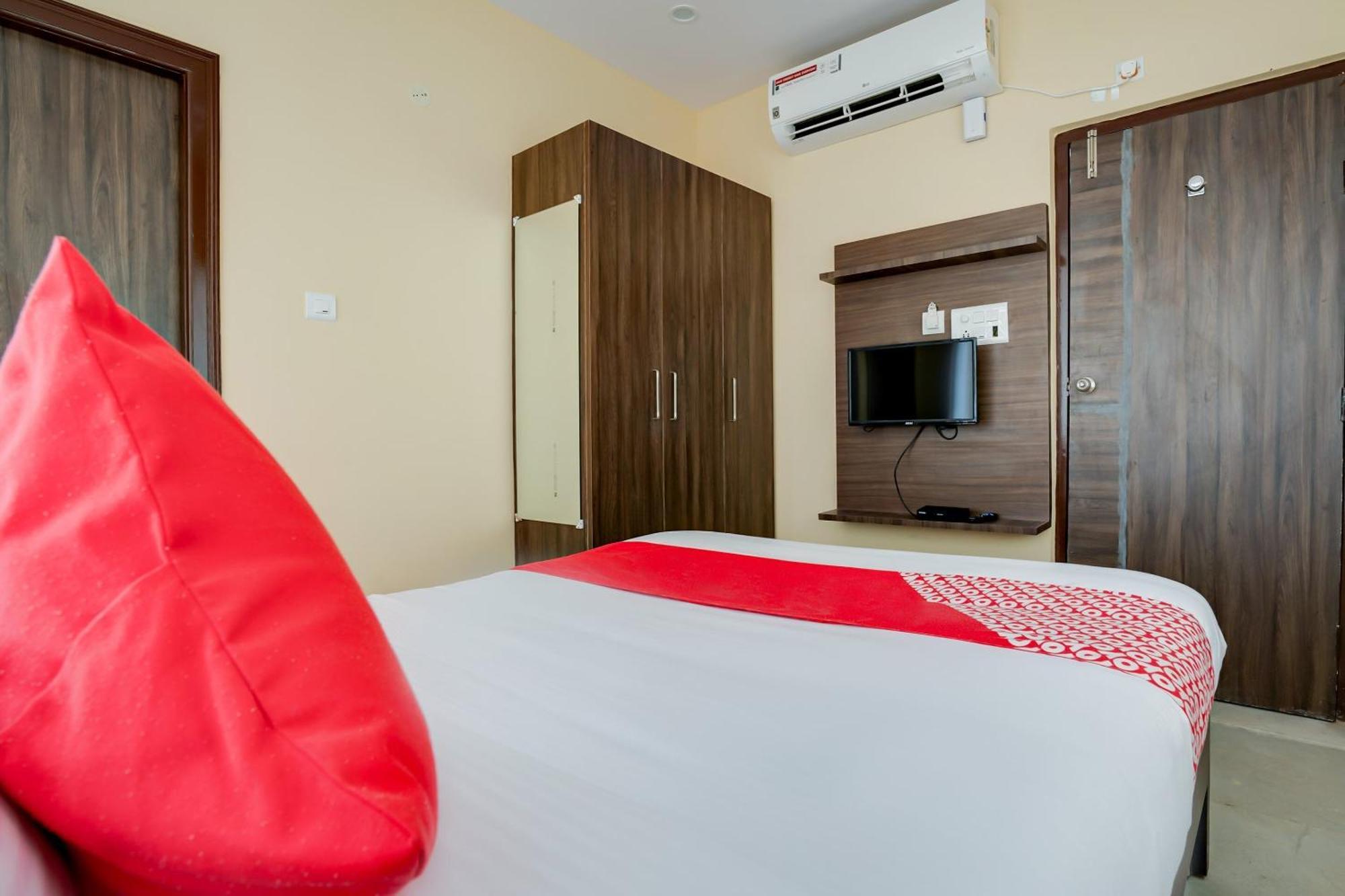 Hotel O Alekhya Residency Cafe Bahar Sururnagar Экстерьер фото